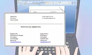 Documento de Word con referencias para Gabriel Grey, incluyendo contactos de Rosielyn Smith y Dr. Kara Watson.