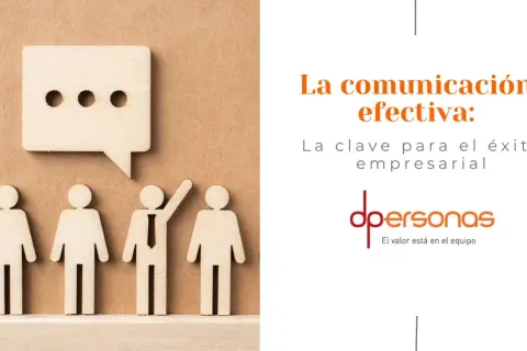 Figuras de madera representan un equipo y un bocadillo de diálogo, simbolizando la **comunicación laboral** efectiva como clave del éxito empresarial.