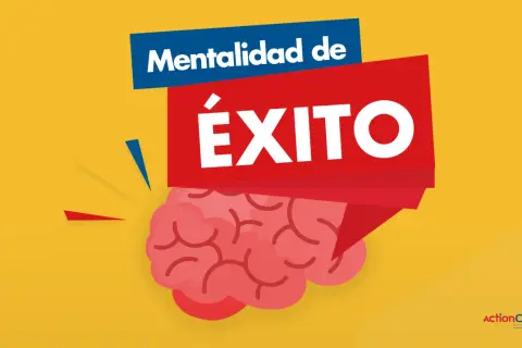 Cerebro con "Mentalidad de Éxito" en rojo, promoviendo una actitud positiva en el trabajo.