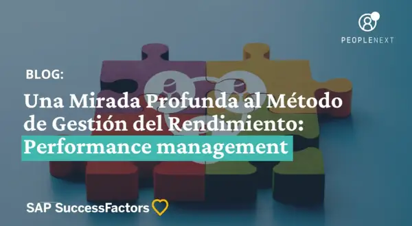 Piezas de rompecabezas unidas, simbolizando la estrategia de **performance management** para una gestión de rendimiento exitosa.