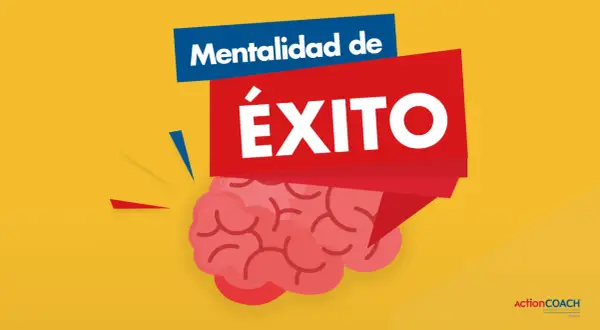 Cerebro con "Mentalidad de Éxito" en rojo, promoviendo una actitud positiva en el trabajo.