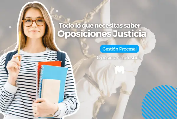 Joven estudiante con gafas y libros, lista para las oposiciones justicia.